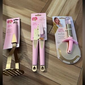 Paris Hilton Pink Kitchen Tool Set. 3pcs